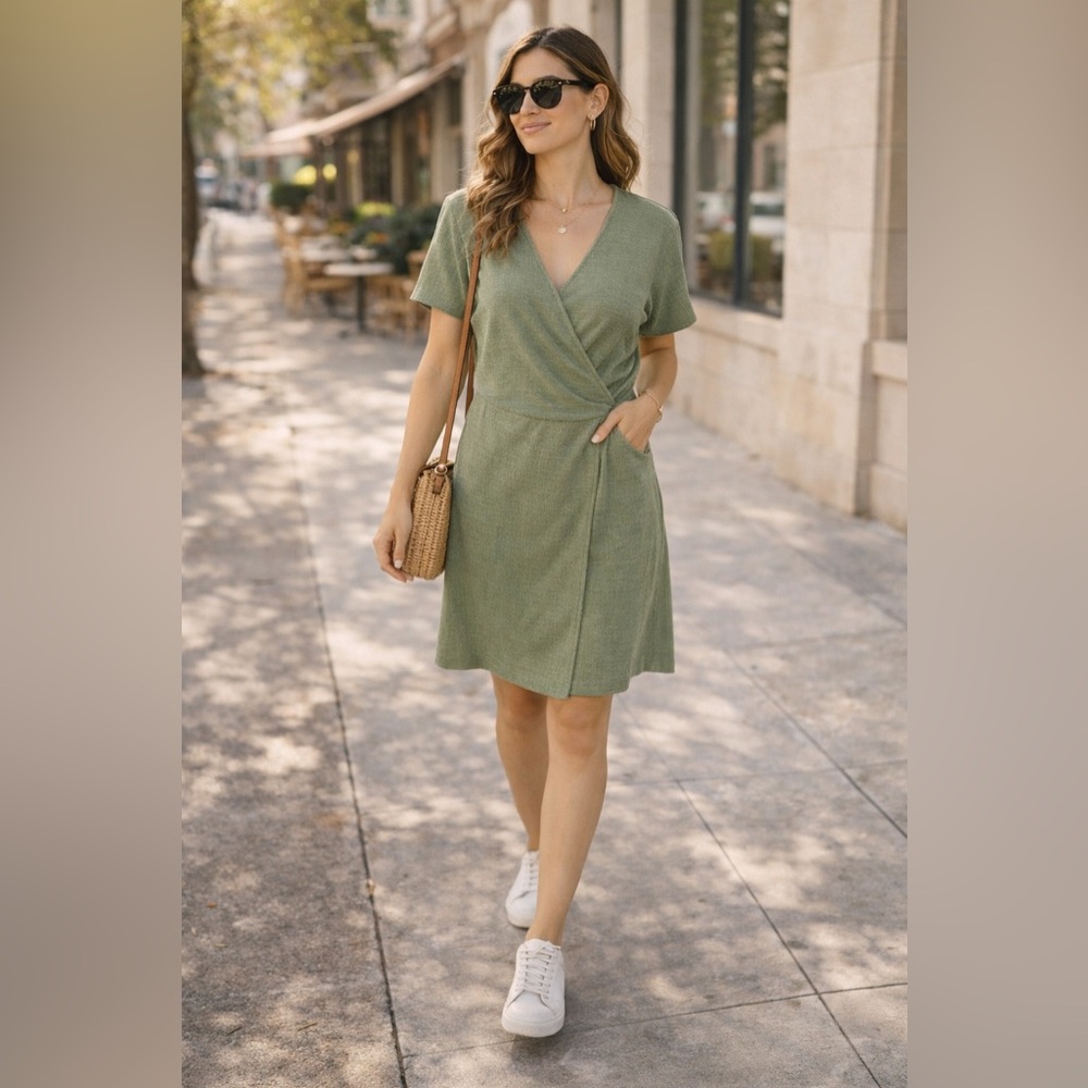 Madewell Sage Green Wrap Dress Textured Knit Short Sleeve Size S